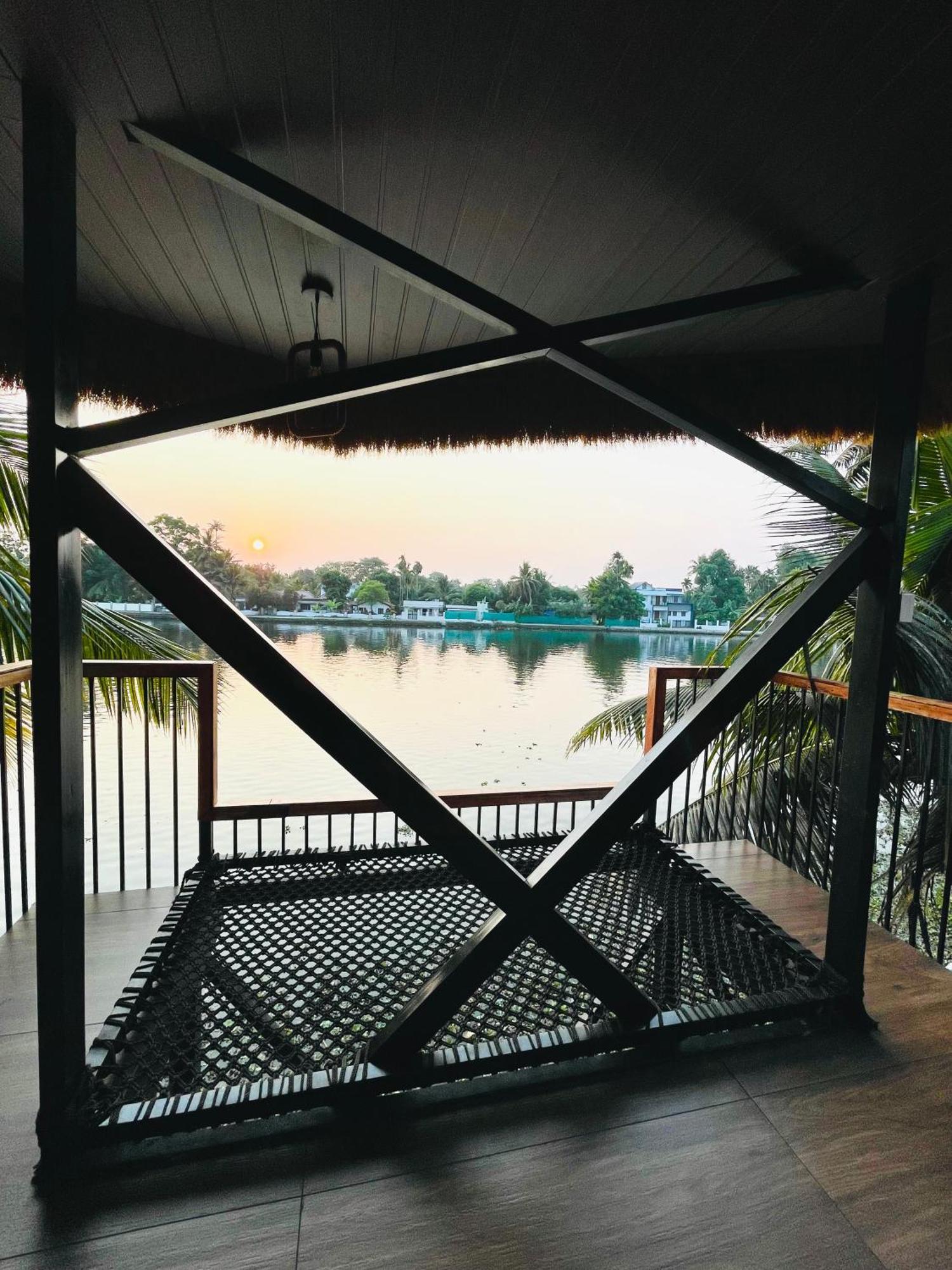 Ferienwohnung Tulsi Kayal Retreat Champakulam Exterior foto