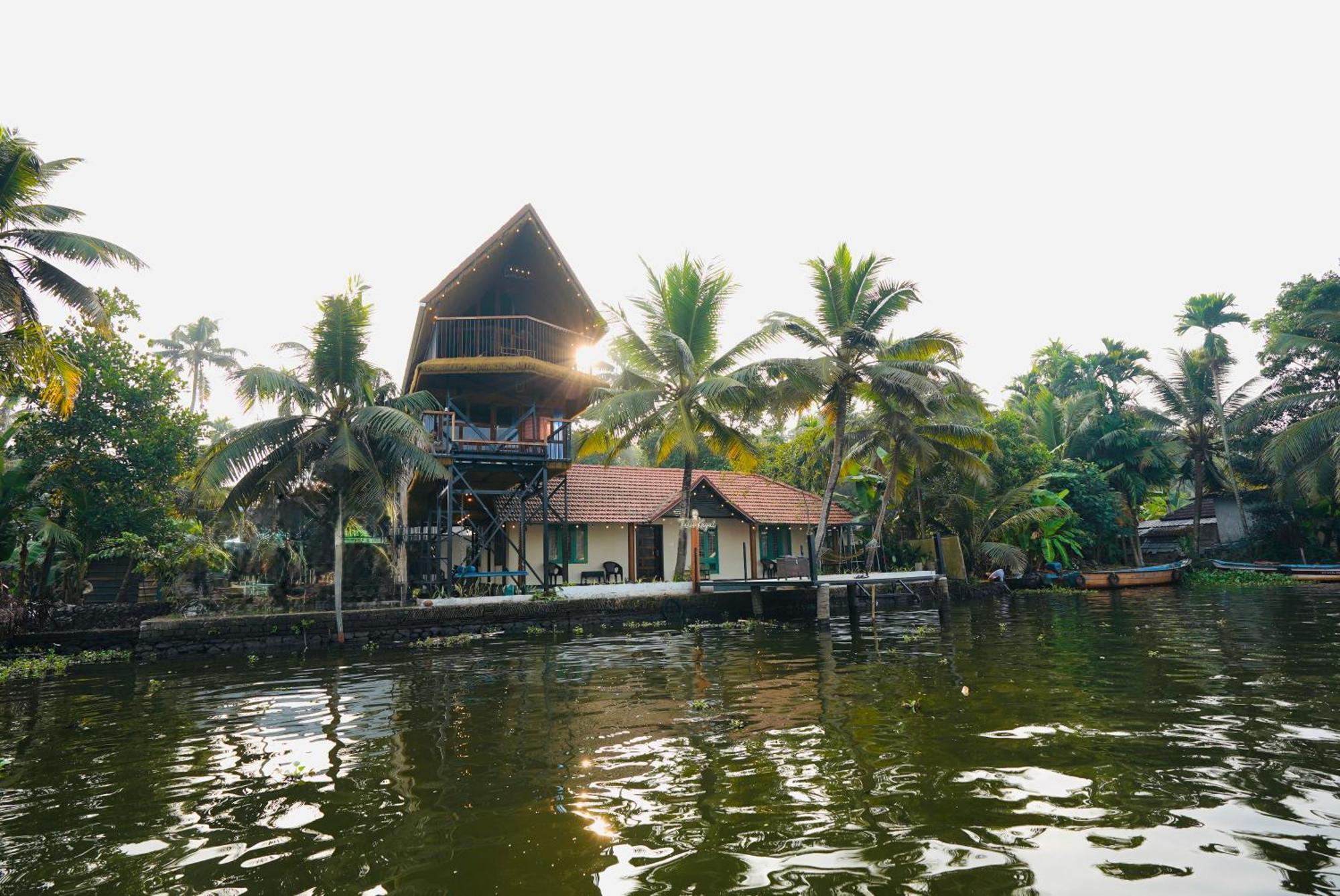 Ferienwohnung Tulsi Kayal Retreat Champakulam Exterior foto