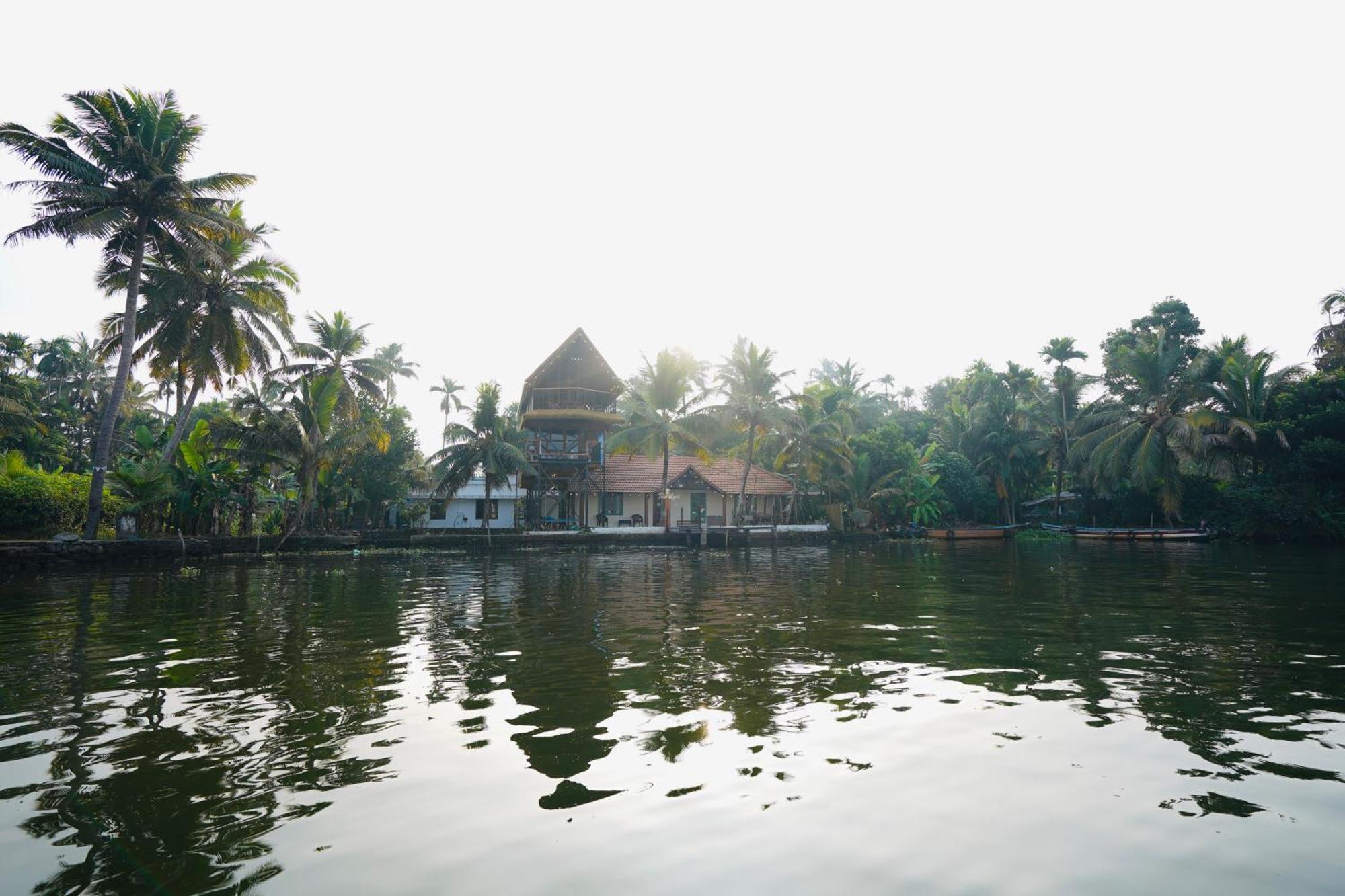 Ferienwohnung Tulsi Kayal Retreat Champakulam Exterior foto